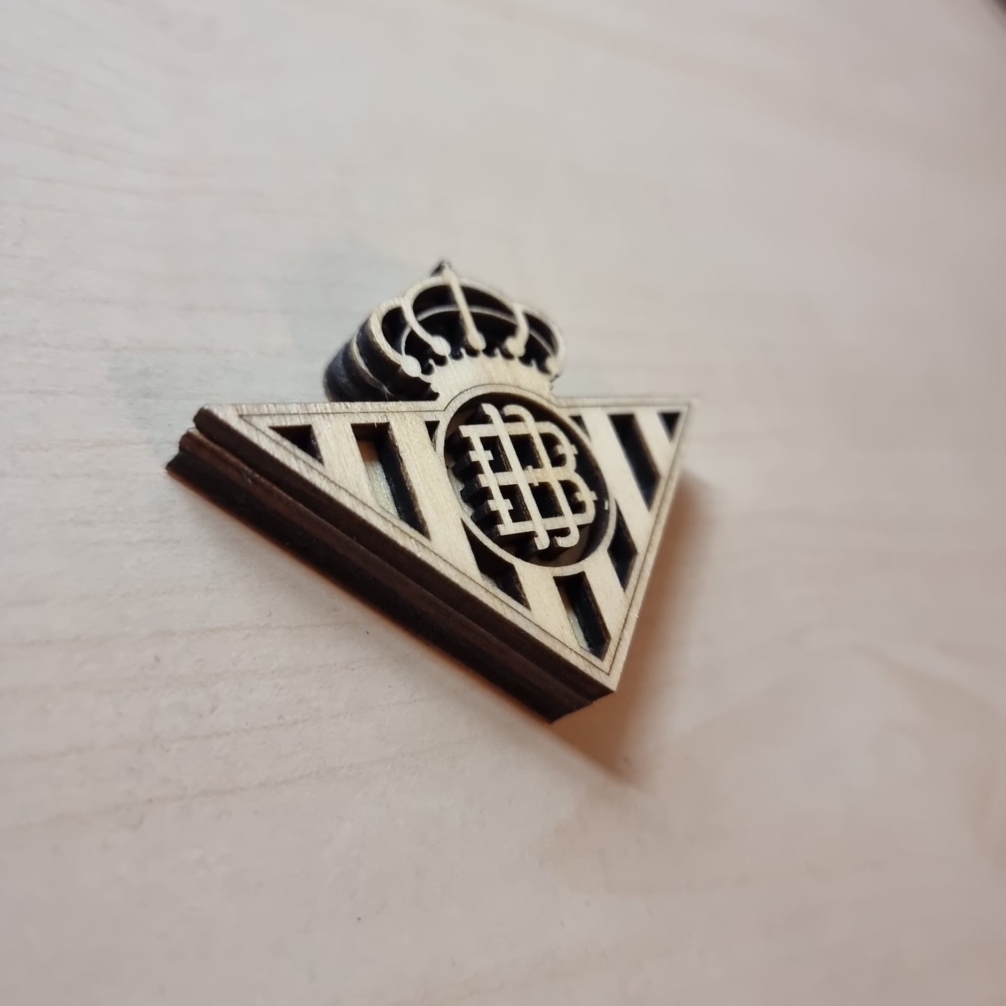 Real Betis wooden magnet with 3D effect