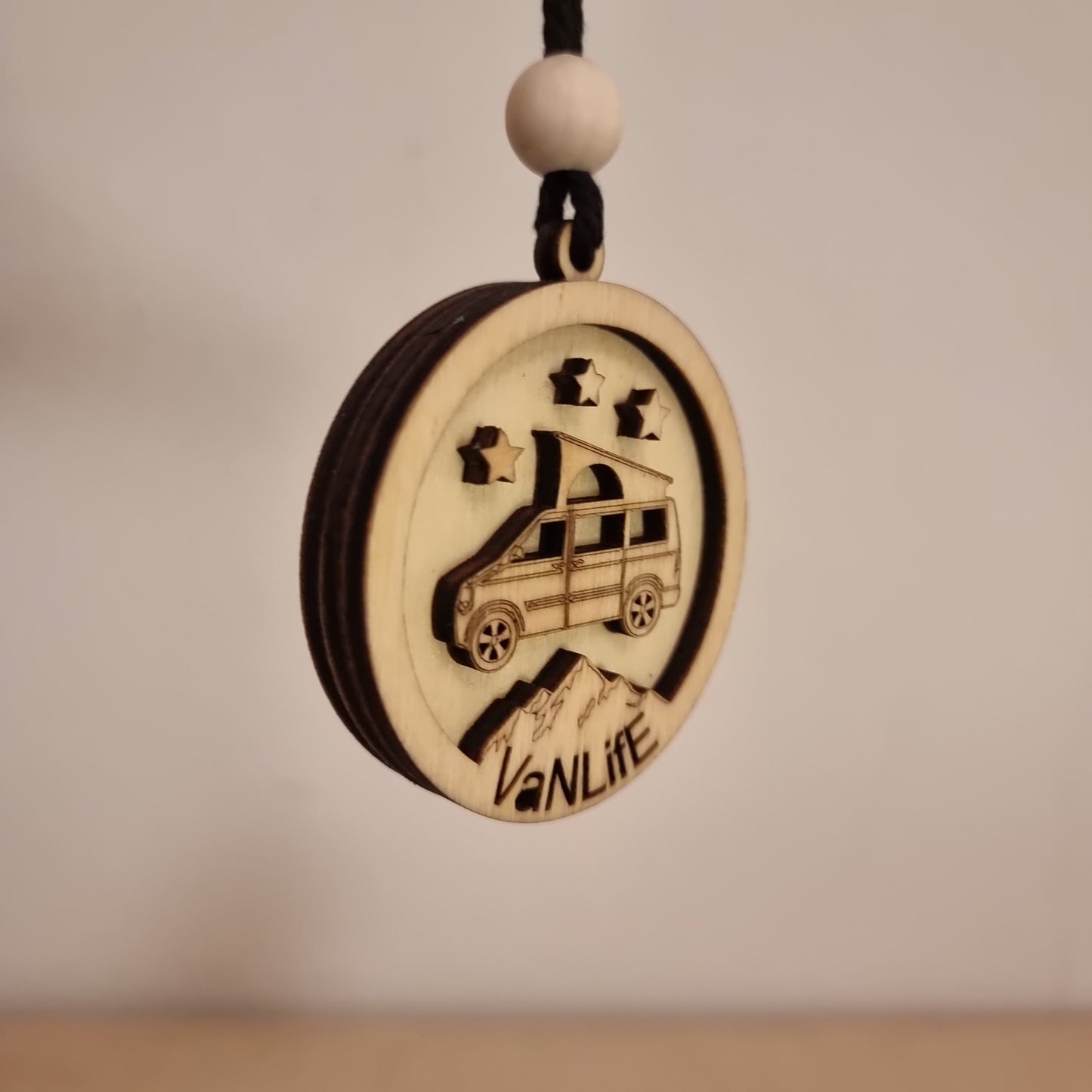 Van Life pendant in wood with 3D effect