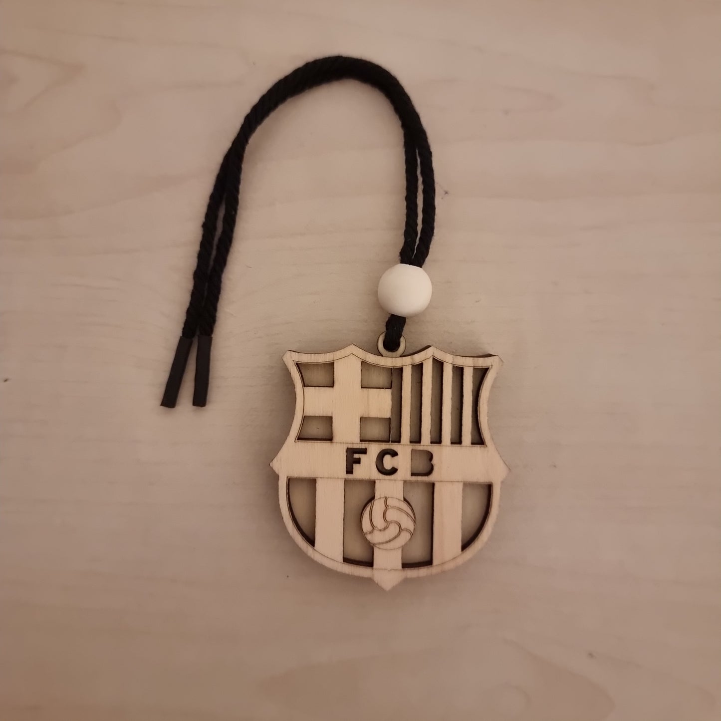 FC Barcelona-Anhänger aus Holz mit 3D-Effekt