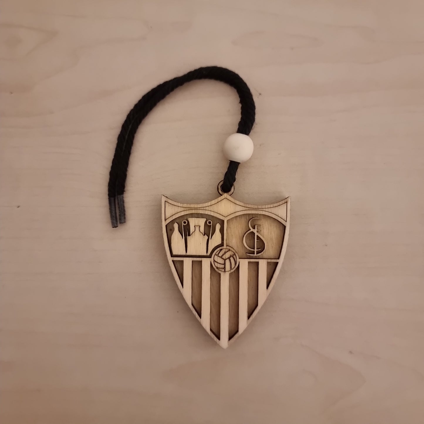 Sevilla FC wooden pendant with 3D effect