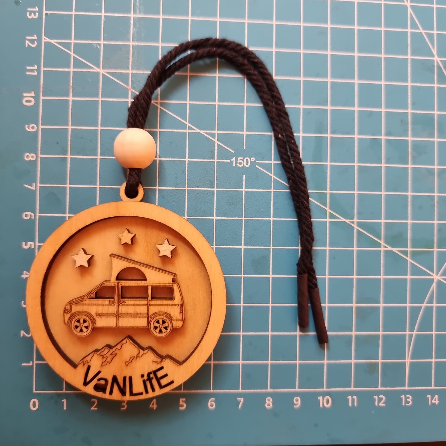 Van Life pendant in wood with 3D effect